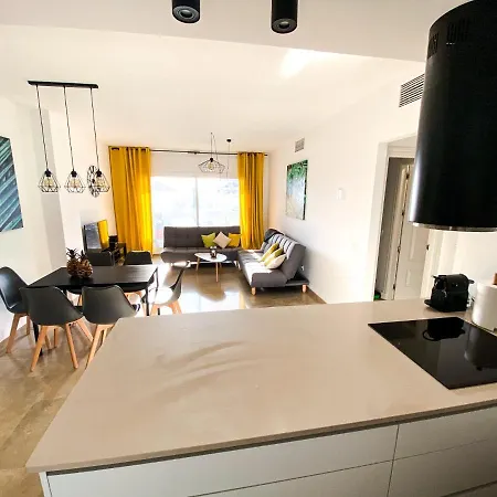 Apartment Beautiful New With Sea View Castillo de Sabinillas