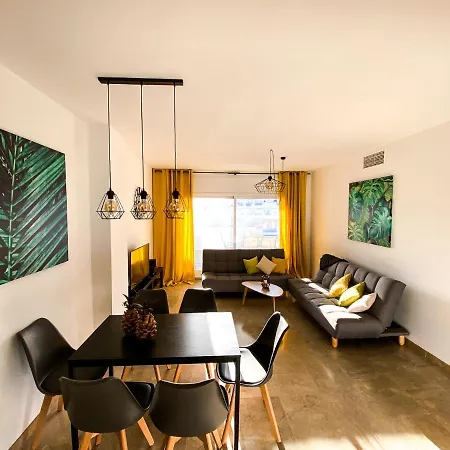 Beautiful New With Sea View *